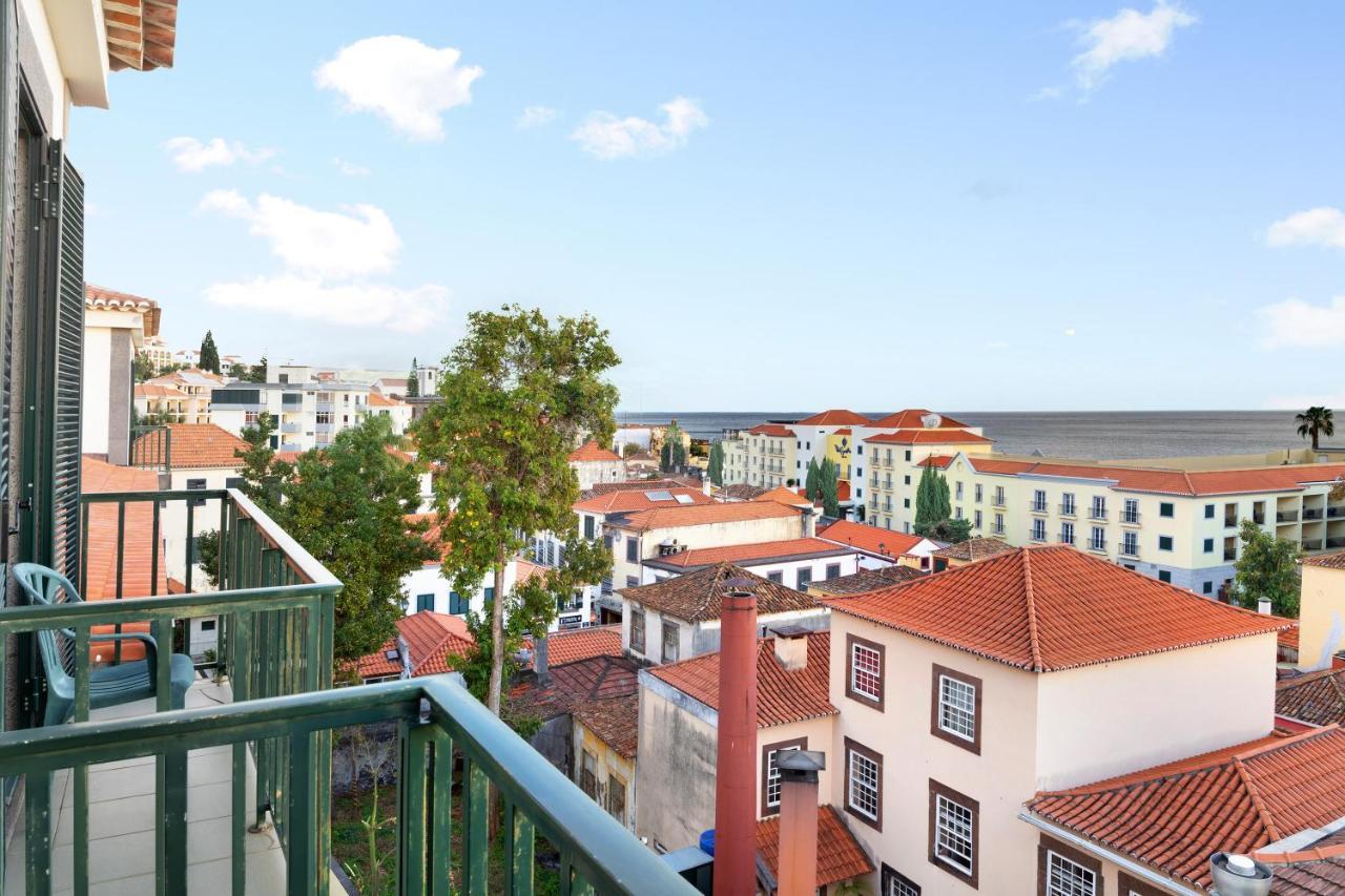Bela Sao Tiago 36 Apartment ฟุงชาล ภายนอก รูปภาพ